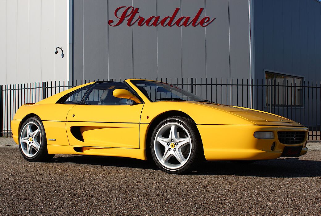 Ferrari F355 GTS Giallo 1996