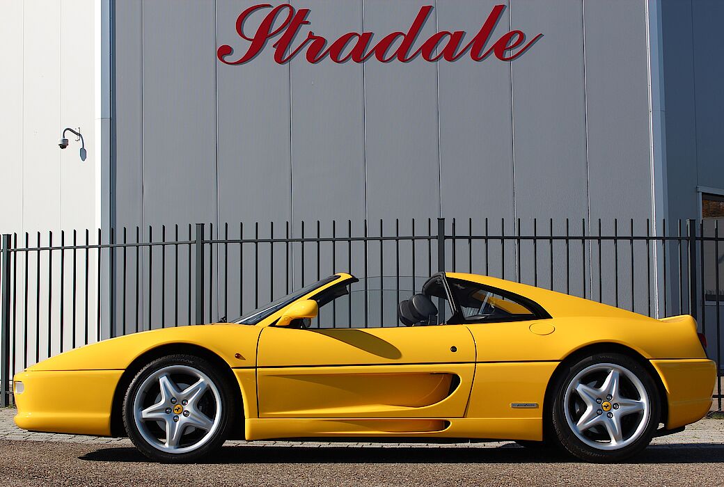 Ferrari F355 GTS Giallo 1996