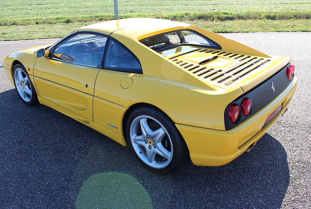 Ferrari F355 GTS Giallo 1996