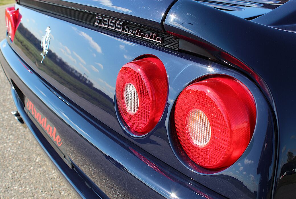 Ferrari F355 GTB 1998 Pozzi