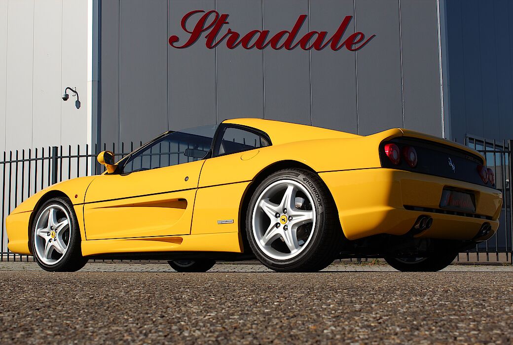 Ferrari F355 GTS Giallo 1996