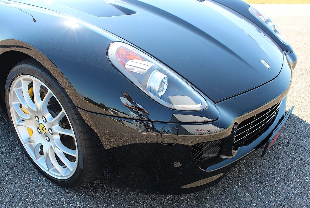 Ferrari 599 GTB Fiorano 2007 Nero