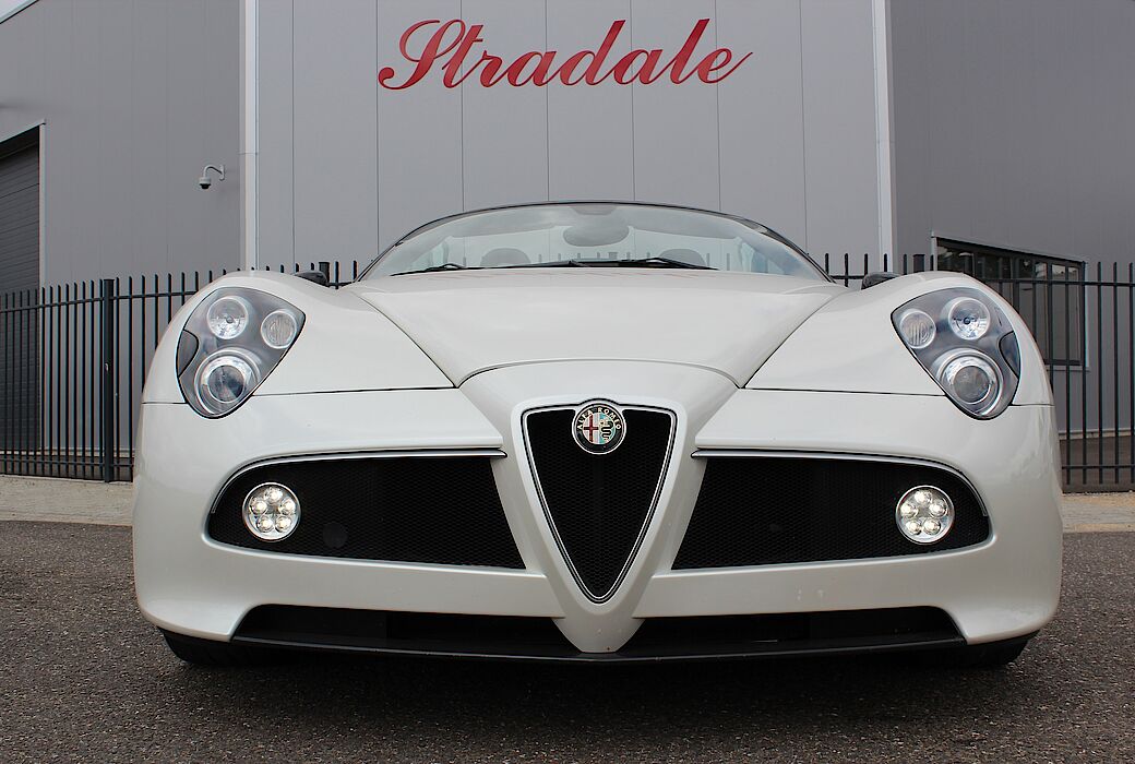 Alfa Romeo 8C Spider